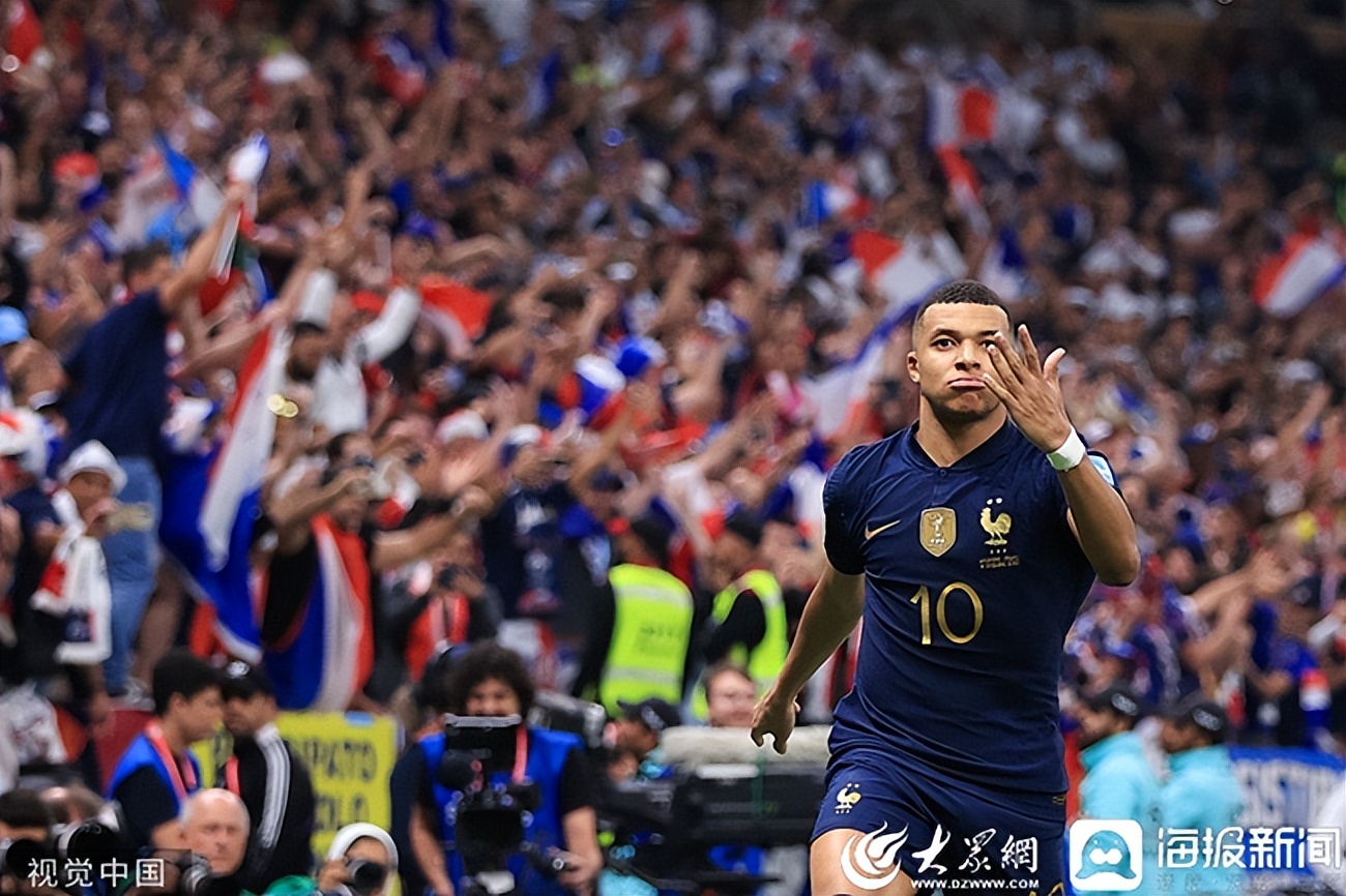 梅西三冠王阿根廷,阿根廷夺冠梅西披风衣