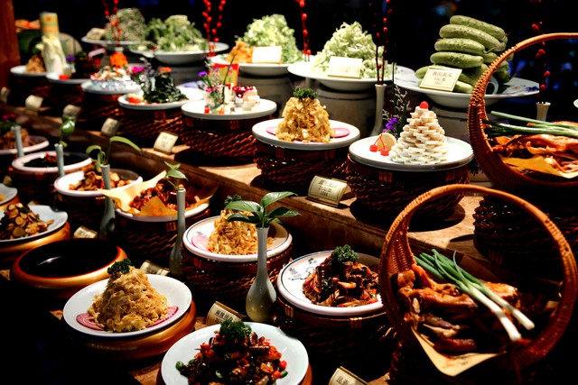 开一家海鲜自助餐厅前景,关于创业开餐饮项目的注意事项