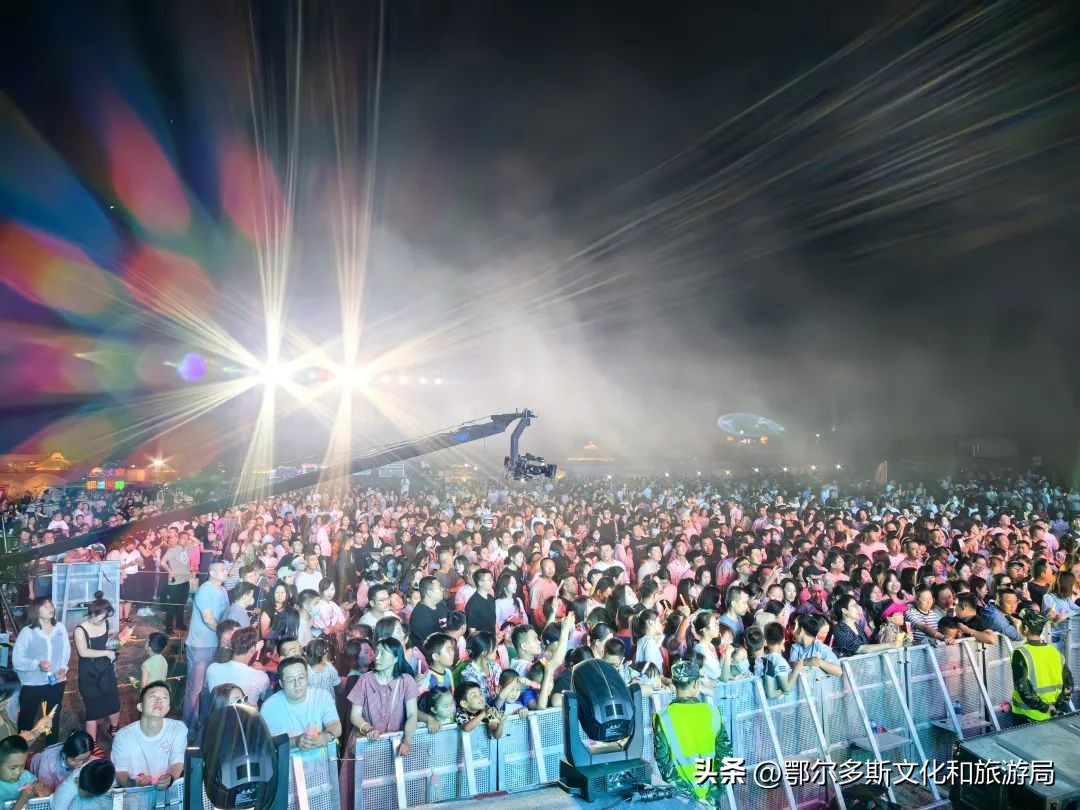 钟镇涛狂欢夜,钟镇涛来东港演出