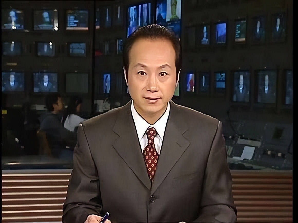 罗京去世近十年妻子改嫁豪门,罗京去世11年妻子携子改嫁富商