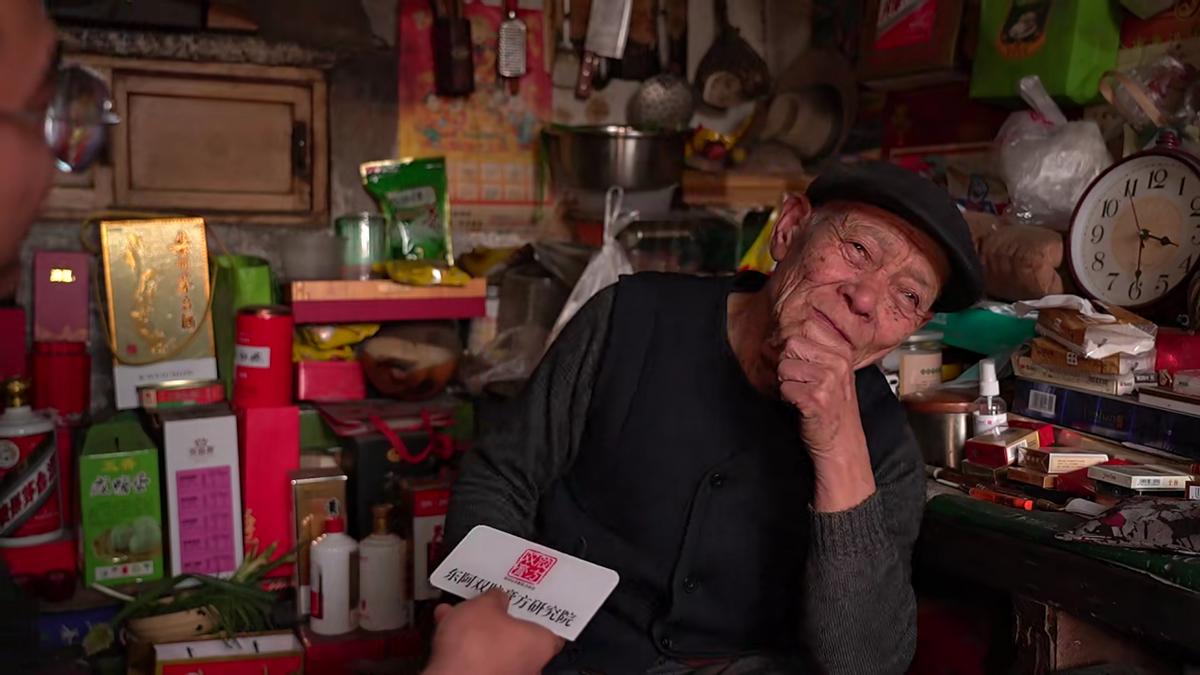 76岁老中医退休后坚持奋斗在一线,103岁老中医分文不取