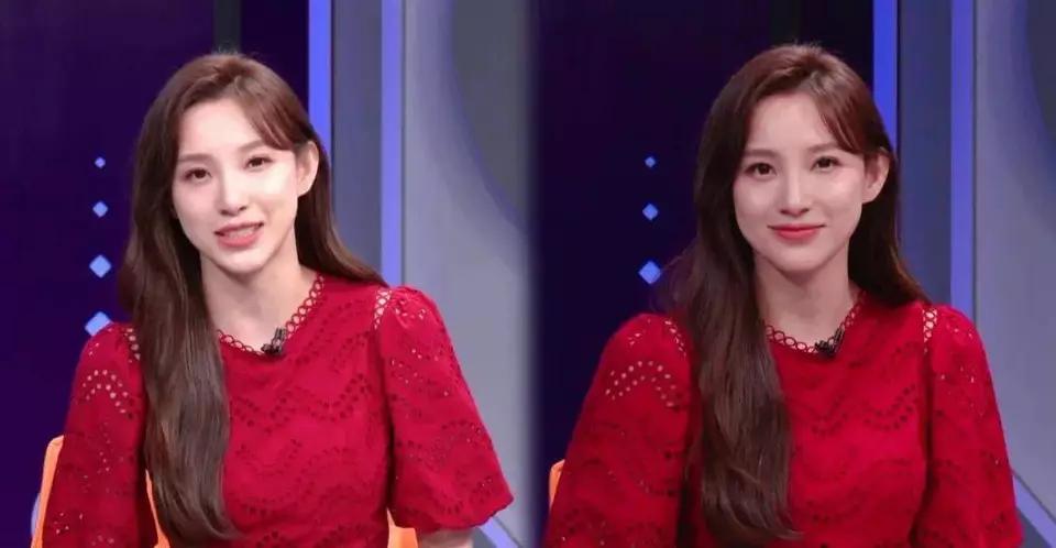 马凡舒一身红裙主持世界杯曾主持春晚被赞是董卿接班人