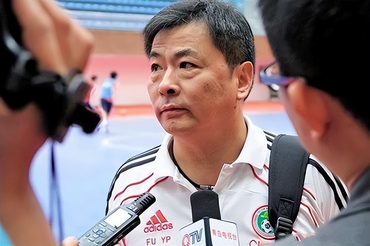 陈戌源需严惩！前足协领导酒后闹事，被球员举报，嚣张跋扈排挤人