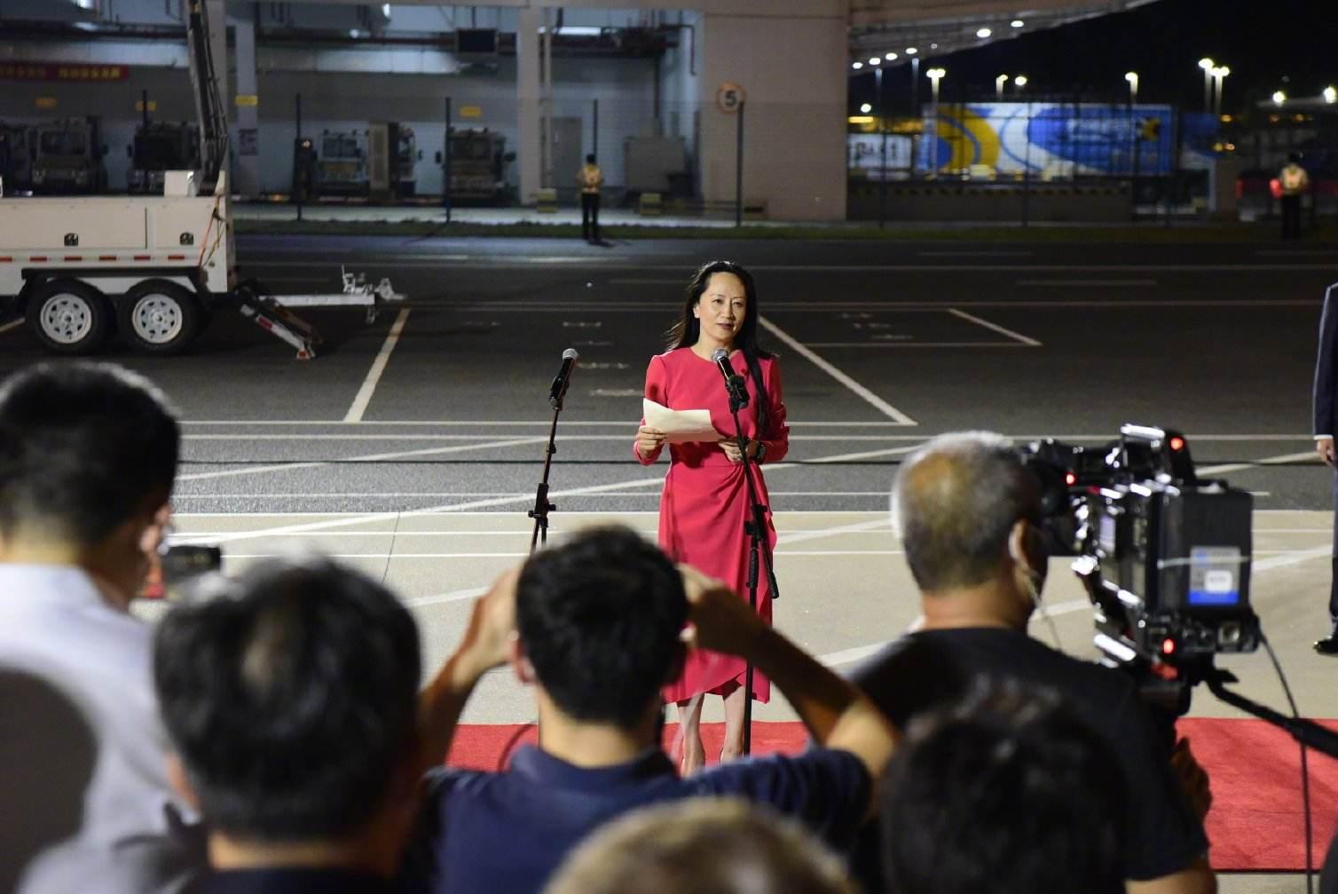 小说：东施效颦与中国男足