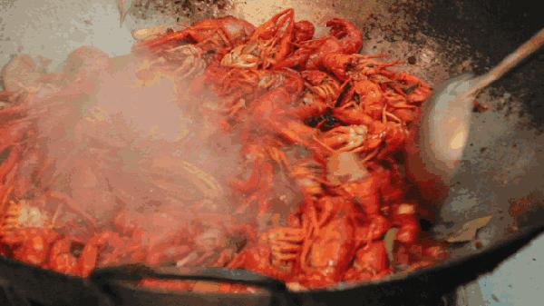 油烟机侧吸和集成灶哪个好用,油烟机用侧吸好还是集成灶好