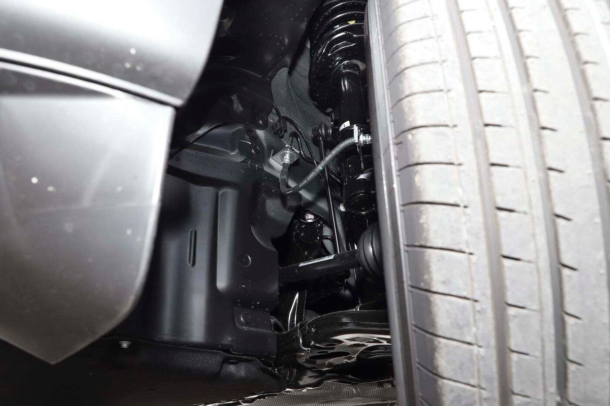 马自达阿特兹好还是本田crv好,第一代本田crv对比马自达六