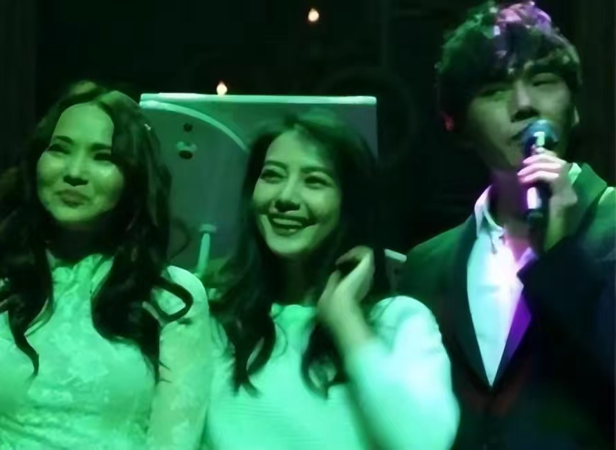 禁言、退圈、丢工作，当初支持吴亦凡的3个女人，也没落得好下场