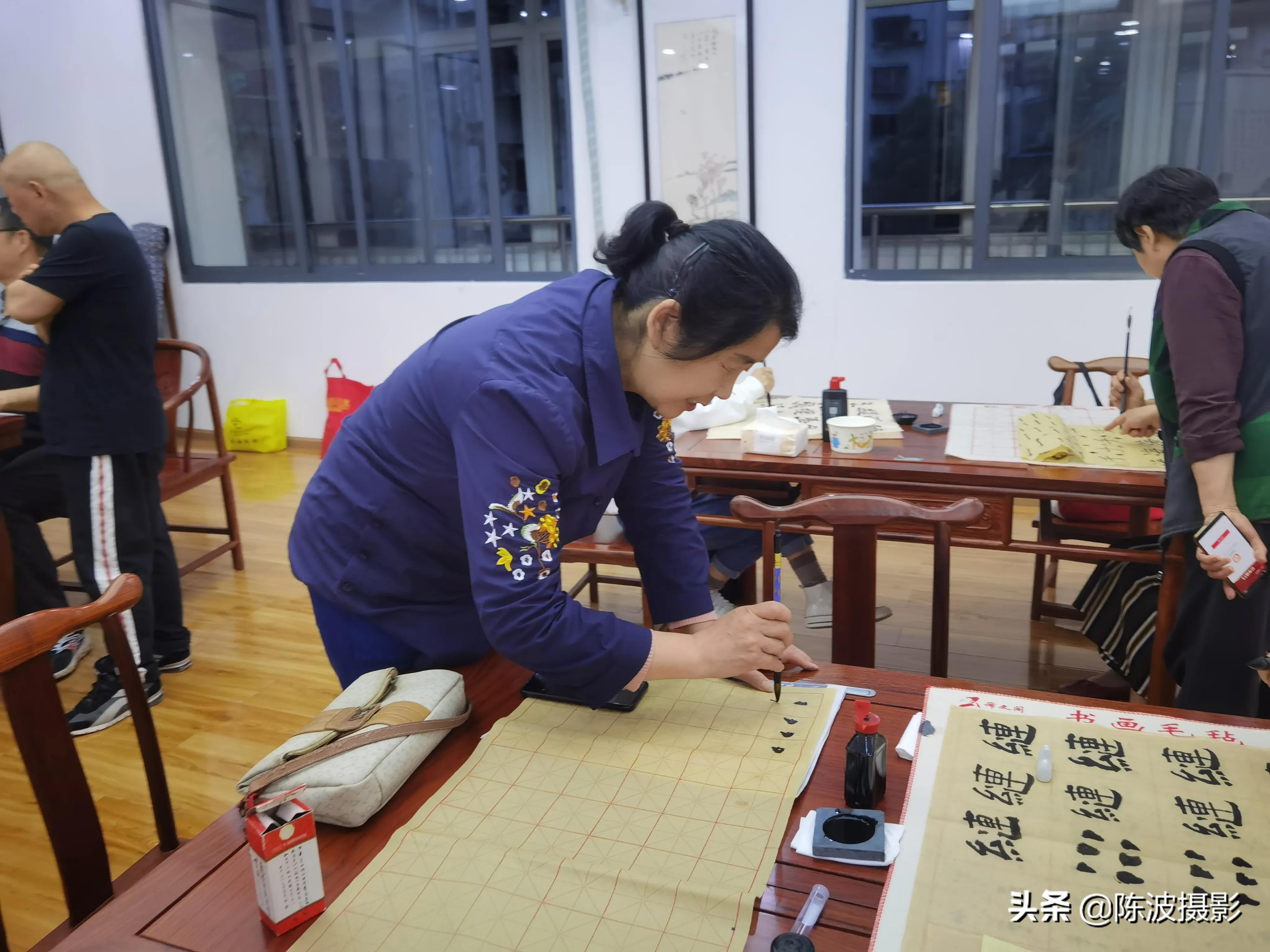 陈波行草书,名家隶书张迁碑教学视频