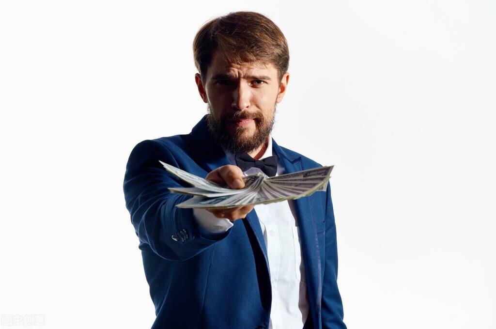 90后的麻椒鸡创业者,90后卖鸡月入四五十万