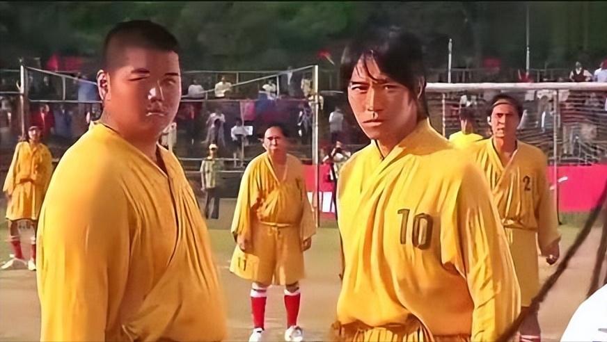 韩媒吐槽国足犯规集锦原文,韩媒吐槽国足爆冷