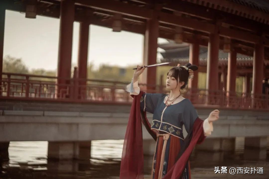 只是来西安坐一趟「贵妃专线」，怎么就被追着骂流水线公主？