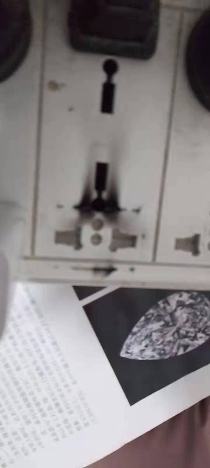 拼多多上买的充电器把手机充爆了,拼多多1块钱的充电器线