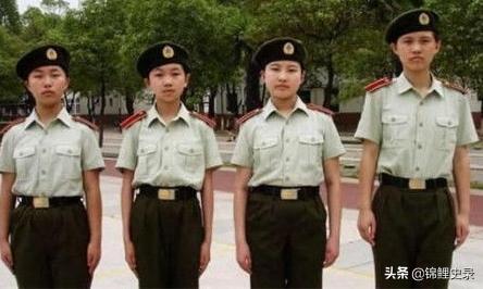 神童何雪豪被军校特招,8岁上军校的神童现在怎么样了