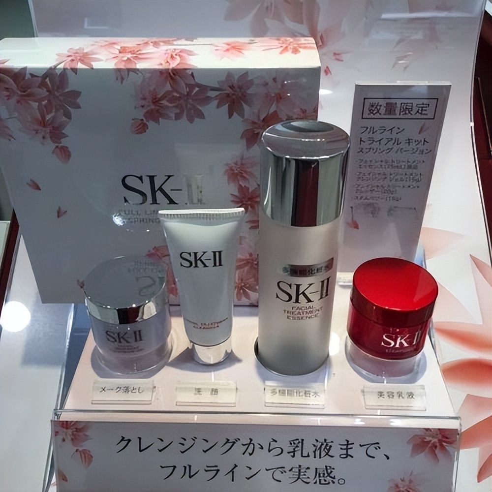 海蓝之谜和赫莲娜哪个更贵,为啥国内海蓝之谜比赫莲娜出名