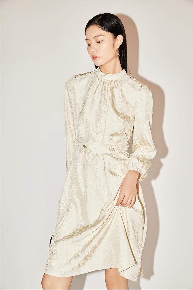 什么牌子的衣服适合30-40岁女士穿,哪种牌子的衣服适合30多岁女性穿