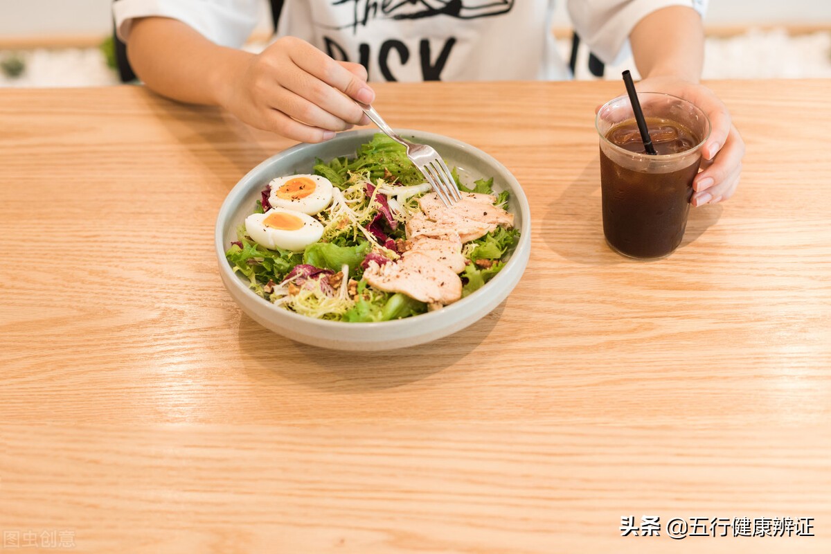 老人说磨牙怎么回事,大人睡觉老磨牙是什么原因