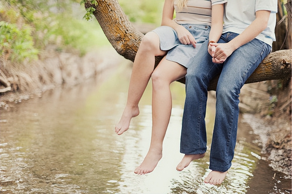 两性之间的爱情说说,很有深意的爱情说说大全