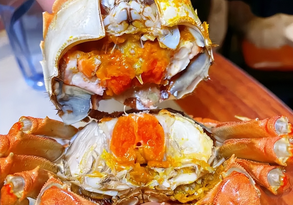 真正的阳澄湖大闸蟹一年产量多少,一年卖出300亿的阳澄湖大闸蟹