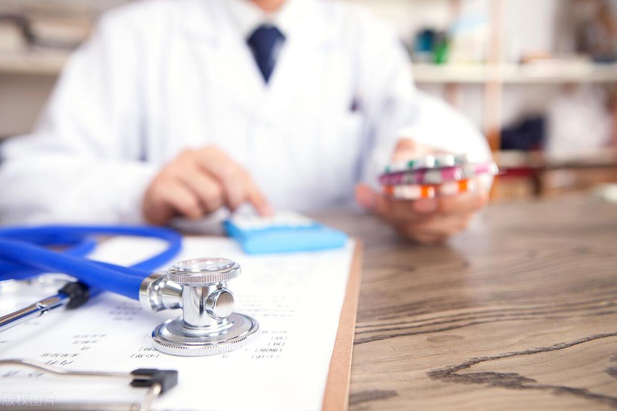 一个尴尬、羞羞的小问题：女性*处私**的毛发，应该被刮除吗？