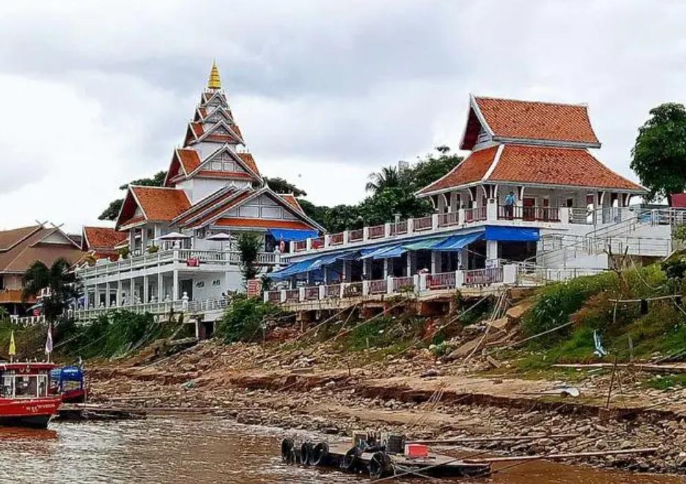 越南的特殊宾馆男女混住一晚仅需十五元，女游客隐私该如何保护？