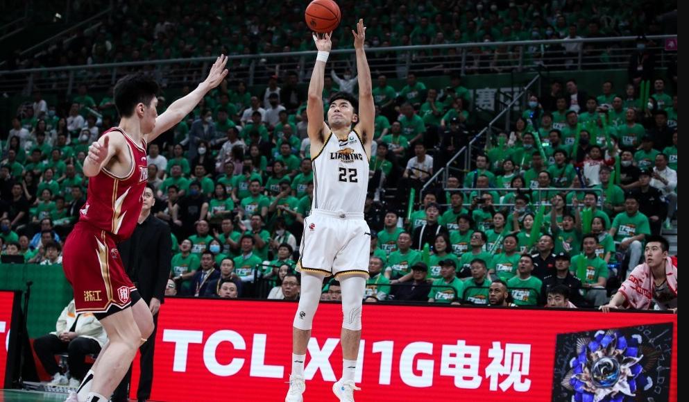 辽篮李晓旭真正身高,cba30岁以上的球员