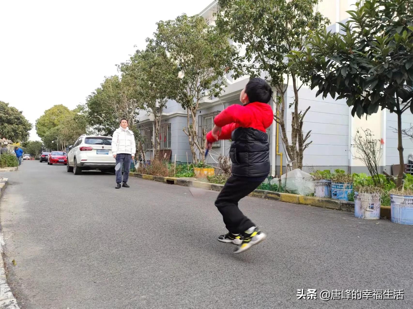 汽车APP上买的羽毛球拍，居然比电商卖的还便宜