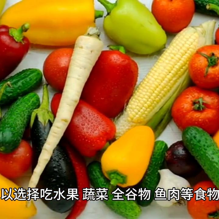 踢足球吃什么营养食谱,踢足球要怎么搭配衣服