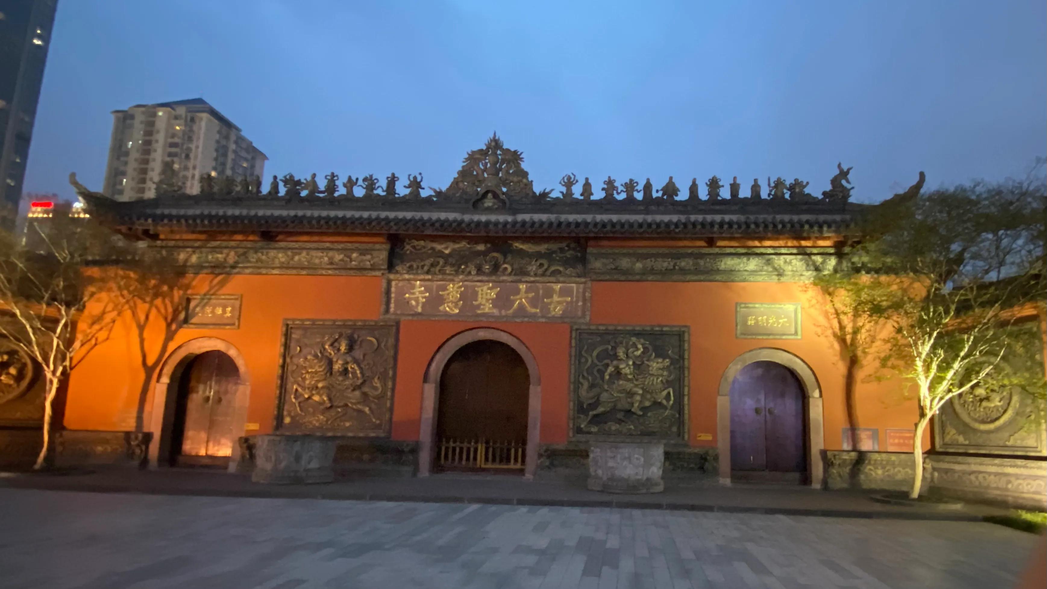 韩国人游成都太古里,成都旅游太古里