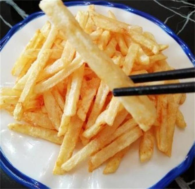 如何炸薯条脆而不软,家庭炸薯条最简单做法