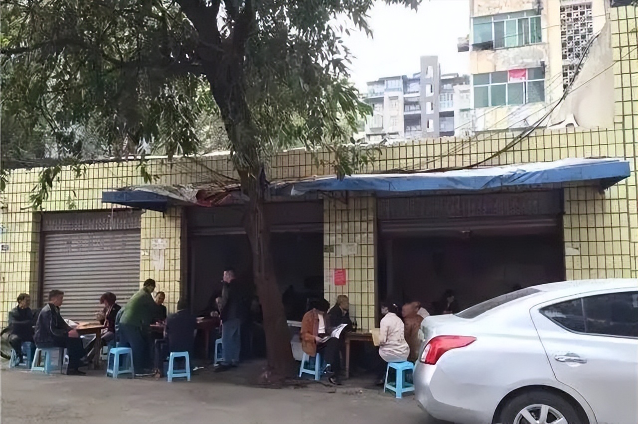 烂偏偏冷锅串串成都店,烂偏偏冷锅串串德阳店