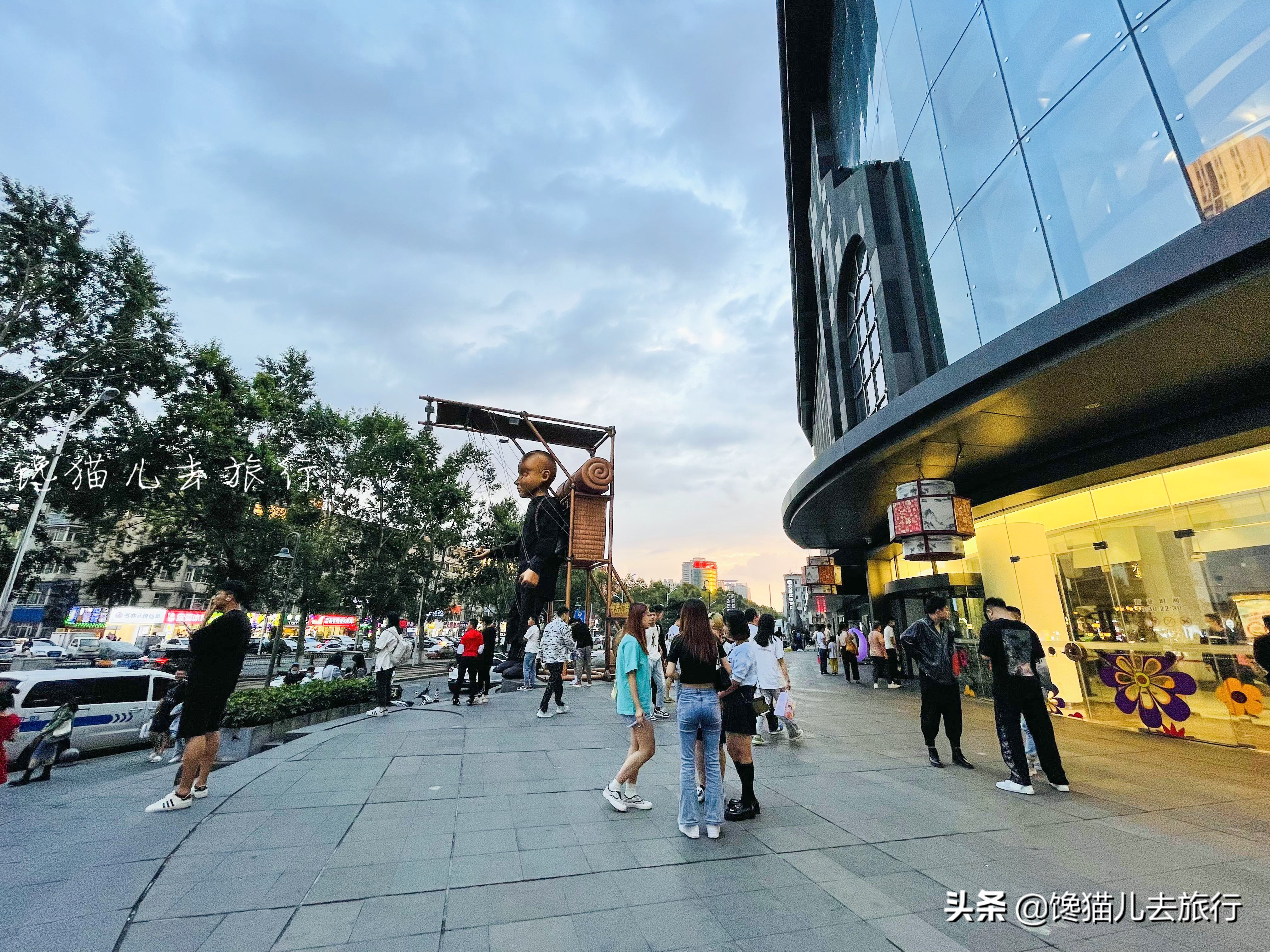 重庆的洪崖洞需要爬山吗,重庆洪崖洞需要爬山吗