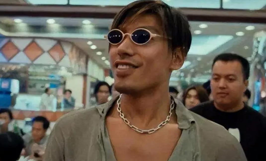 张耀扬“毁灭”史：从“文艺男神”到沦为阶下囚，他经历了什么?