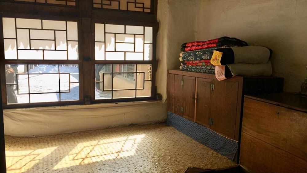 鼠王被抓叫来老鼠报复咬人,老鼠爬到床上为什么还会咬人