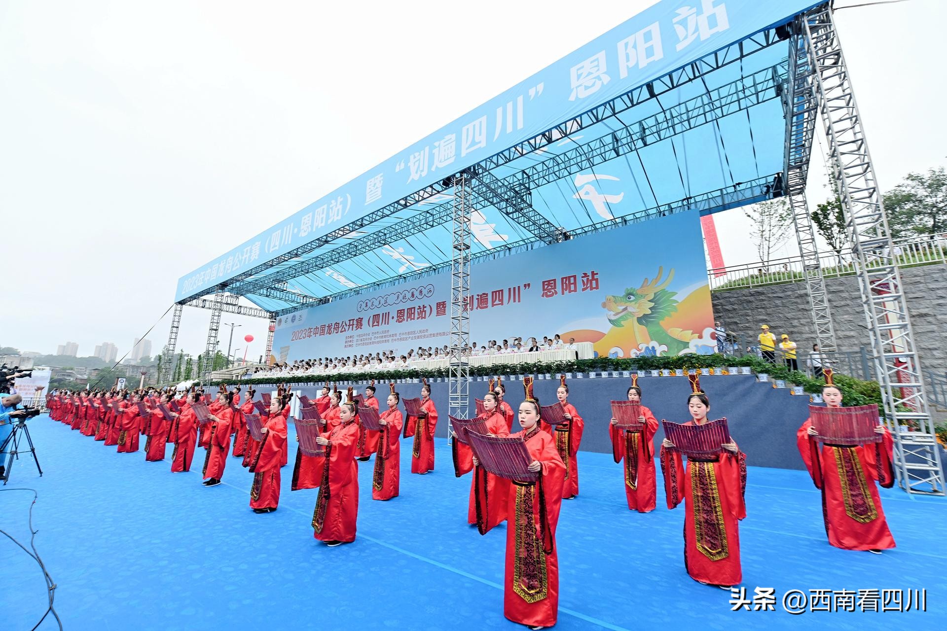 同舟共济比赛视频完整版,恩阳古镇龙舟公开赛