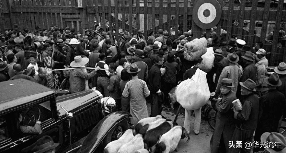 30张老照片再现！变态的纳粹，逼犹太人女人脱衣，集体*杀屠**