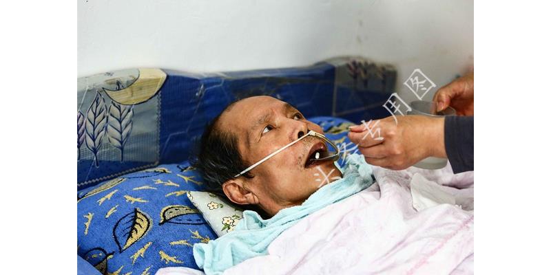 大学女生谈恋爱怀孕却被抛弃,大学女生怀孕和流产