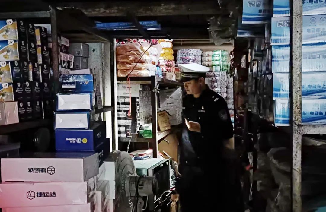 在柳州电动车上什么牌是正规的,柳州电车牌照怎么区分真假