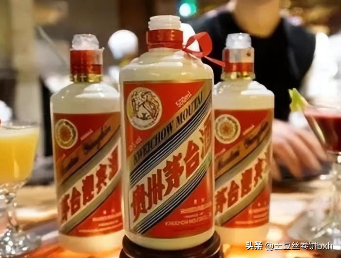 五粮液贴牌产品上千,中低端嫡系酒这4款最靠谱,你选对了吗?