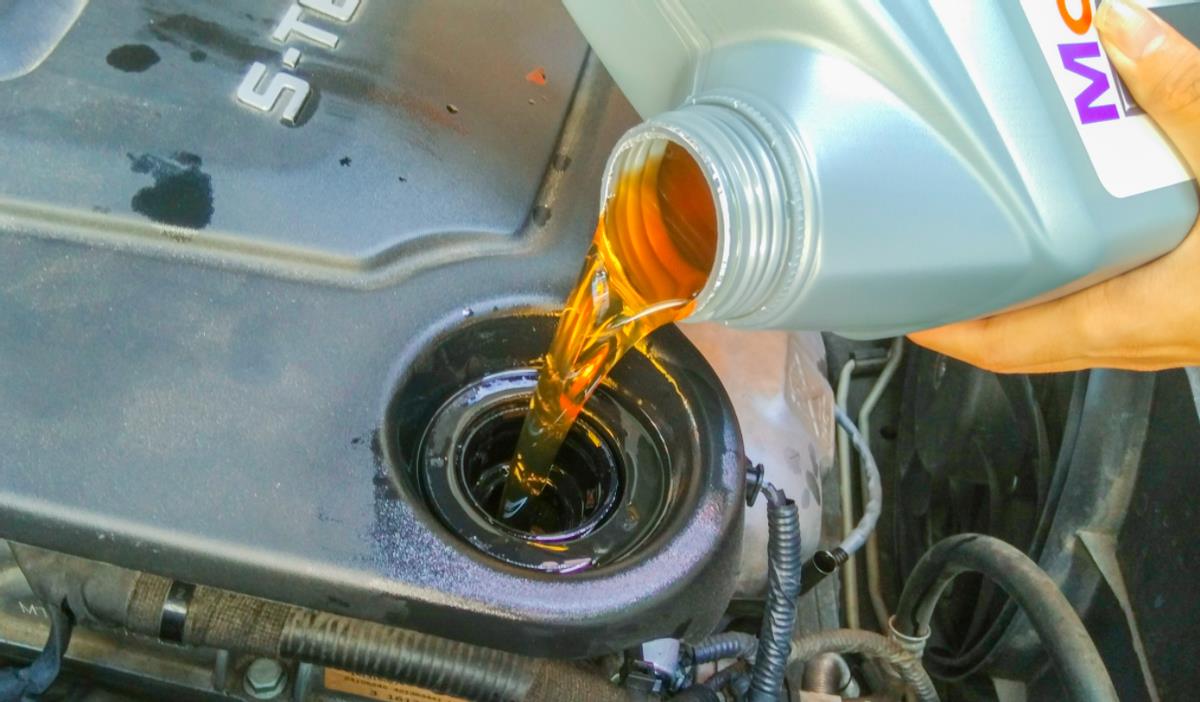 机油试纸怎么看机油好坏,机油灯亮跟机油好坏有关吗