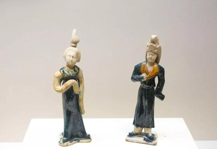 唐代对胡服的改良,胡服最早由什么朝代引入