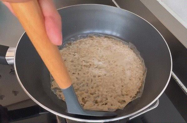 什么材质的锅不粘锅又耐用,刚买回来的锅好用又不粘锅无烟