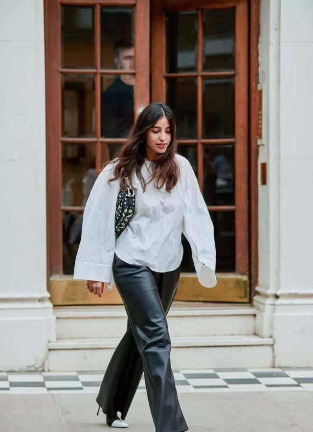 水桶包跟法棍包哪个更显气质,法棍包穿搭也太好看了吧