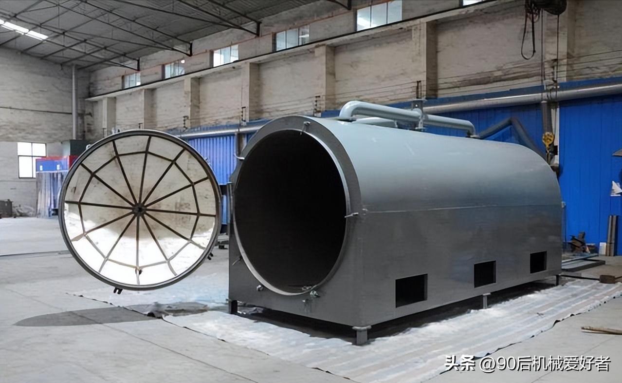 干馏式炭化炉现场,卧式炭化炉能炭化什么材料