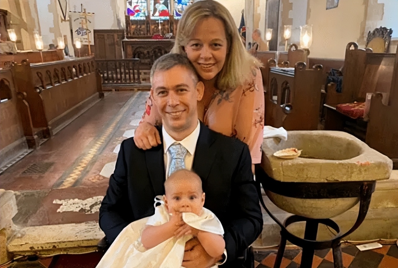 南非十三年植物人,南非男孩昏睡十一年