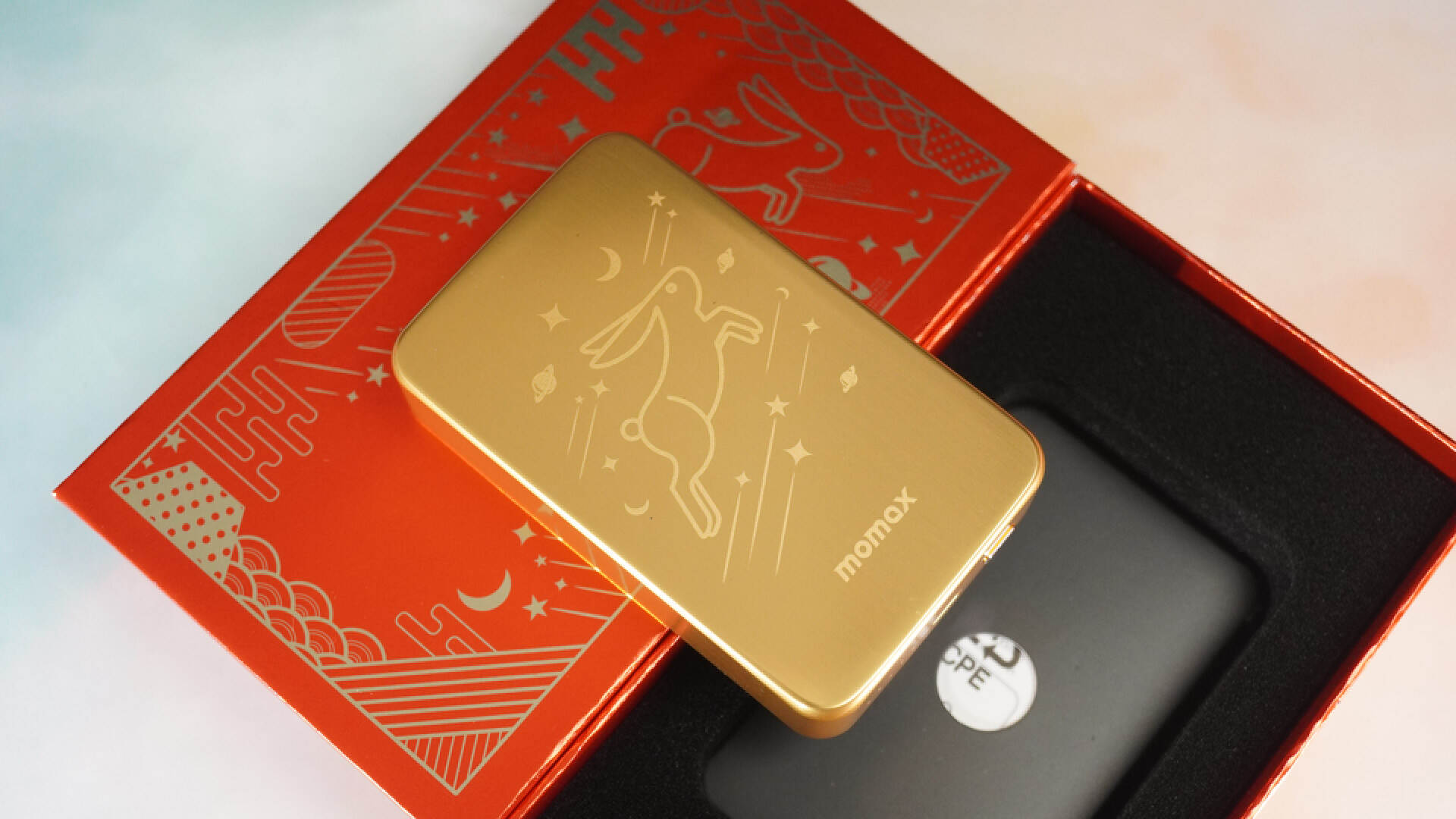 金兔迎新，兔飞猛进-摩米士兔年贺岁款磁吸充电宝