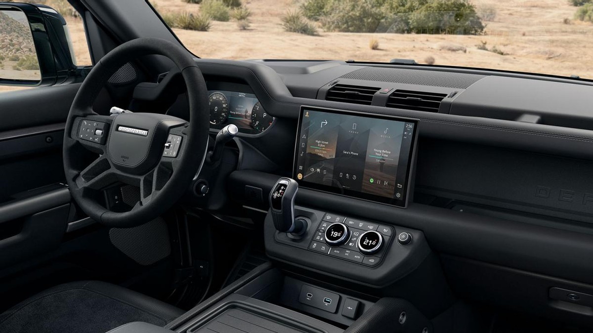 坦克500vs路虎卫士120,坦克500拔河路虎卫士