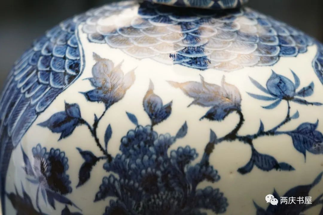 意大利藏元青花凤首梅瓶,大英博物馆元青花葡萄纹玉壶春瓶