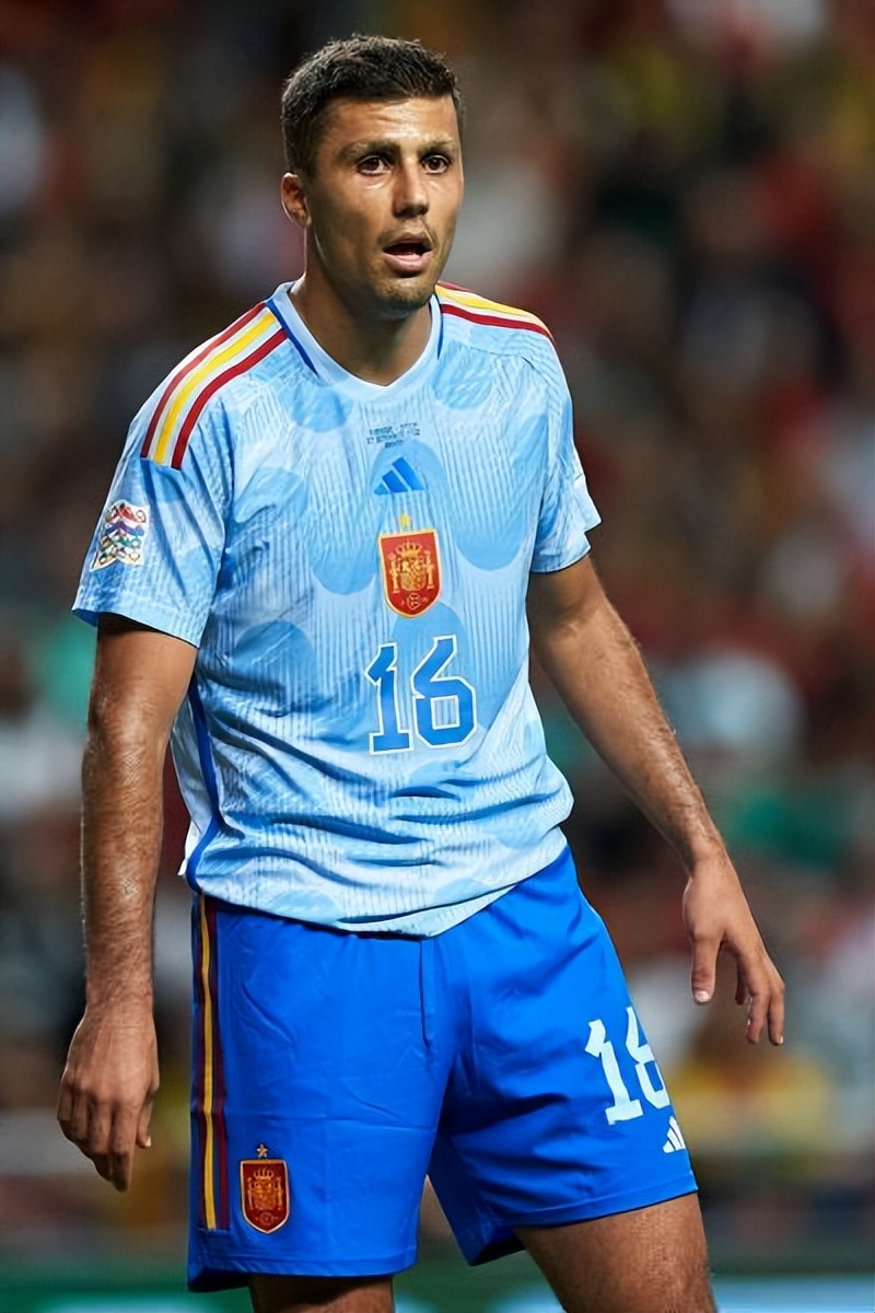 姆巴佩同期数据与梅西c罗对比,22年世界杯梅西和姆巴佩数据对比