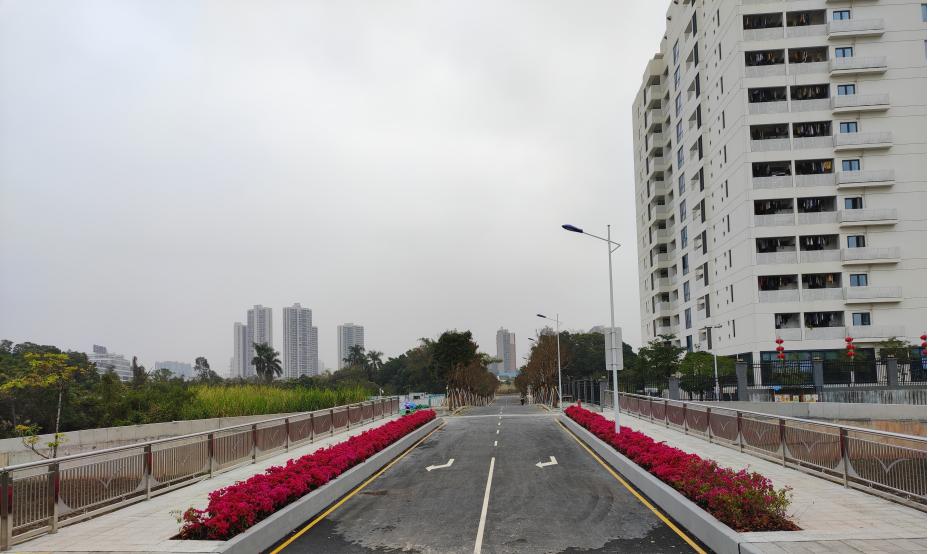 阳台全部打通连客厅,全打通户型