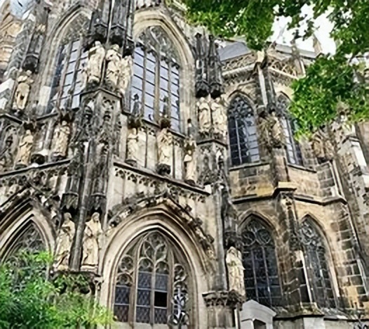 中世纪四种建筑样式和特点,中世纪罗曼风格建筑特点